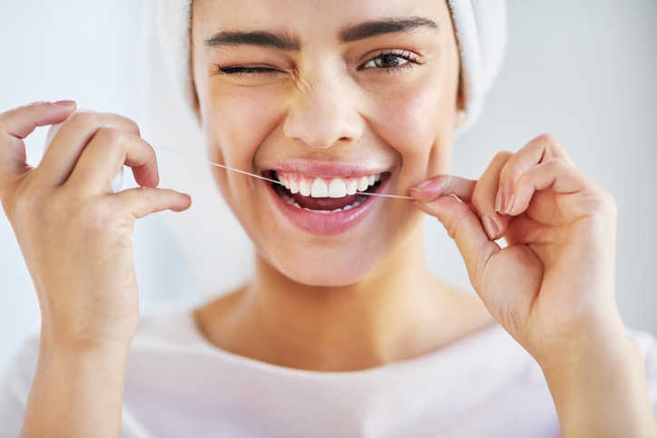 hilo dental para qué sirve